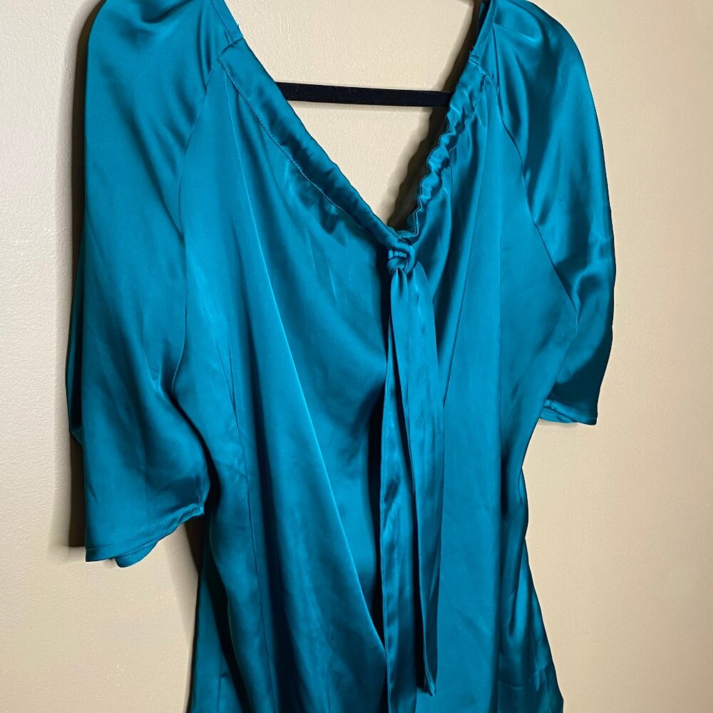 Stunning Sapphire Blue Satin Blouse - Picture 7 of 7